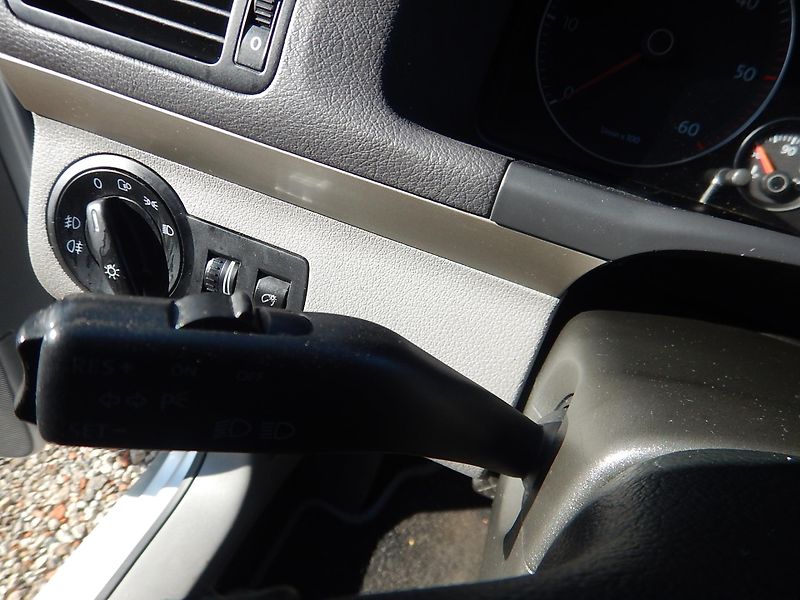 Volkswagen Touran 2.0 TDI, DIGIKLIMA - fotka 20 z 26