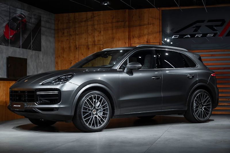 Porsche Cayenne Turbo - fotografie inzerátu