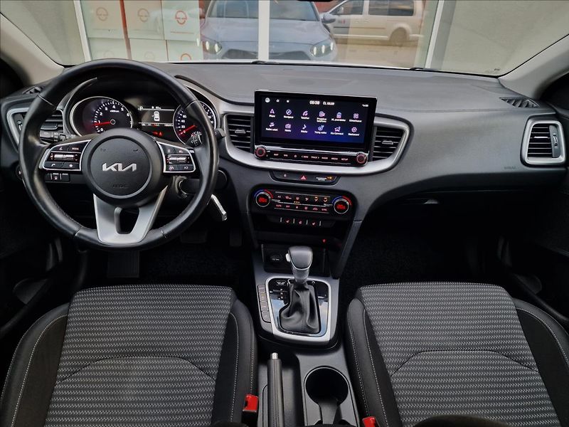 Kia Ceed 1.5 T-GDI 118kW TOP SW,1.Maj. - fotka 24 z 50