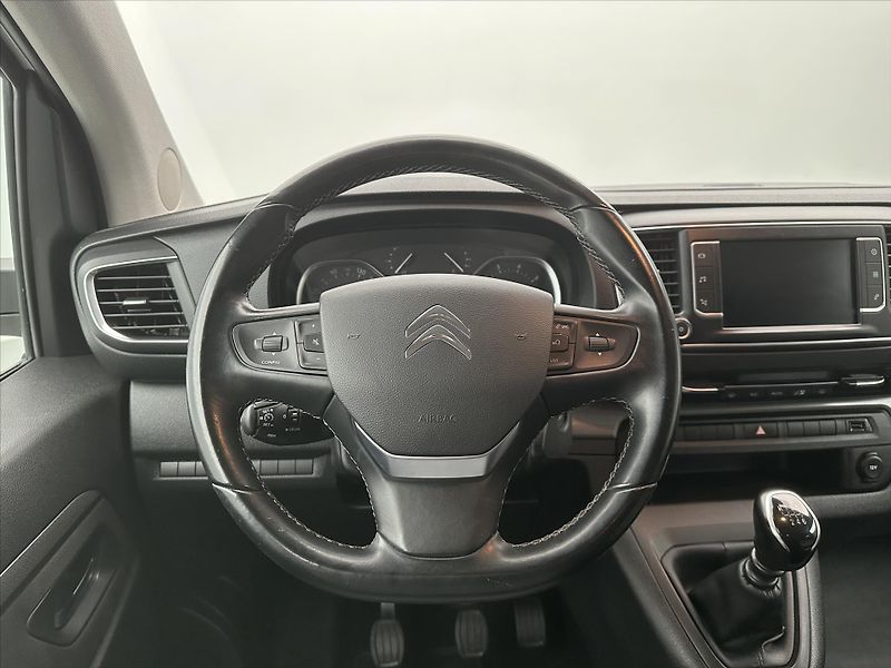 Citroën SpaceTourer 2,0 BlueHDi 150 M Feel CZ - fotka 21 z 38