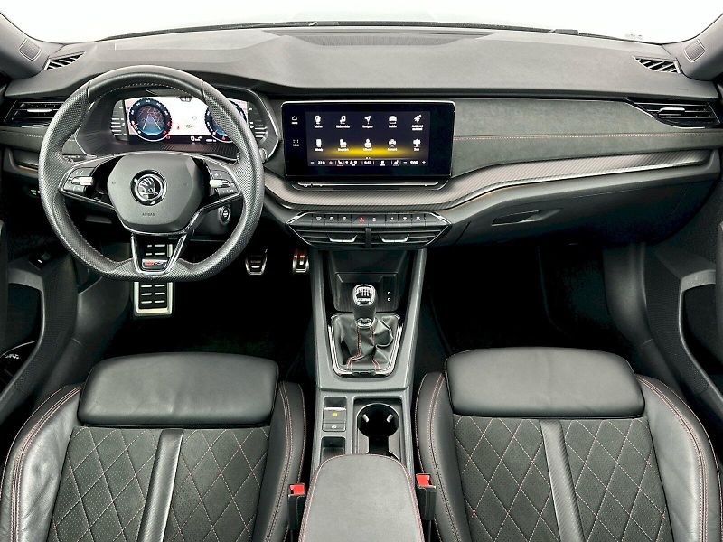 Škoda Octavia (2023) Combi 2.0TSI 180kW RS - fotka 5 z 34