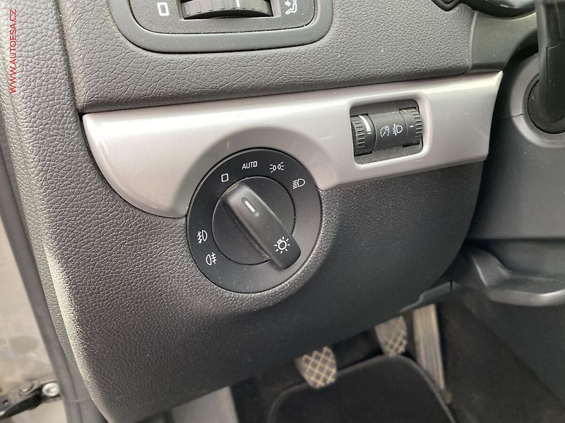 Škoda Yeti (2011) 1.4 TSi, Ambiente - fotka 15 z 17