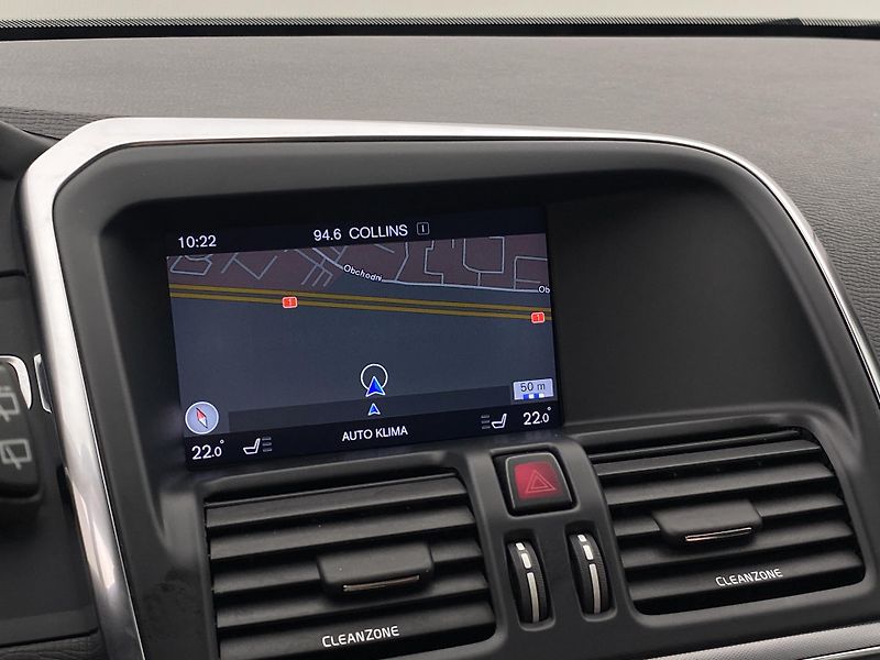 Volvo XC60 D4 AWD SUMMUM AUT  - fotka 8 z 42