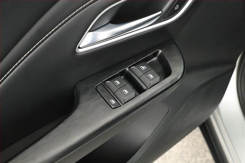 MG ZS (2026) 1.5 i, ELEGANCE, KEYLESS - fotka 10 z 16