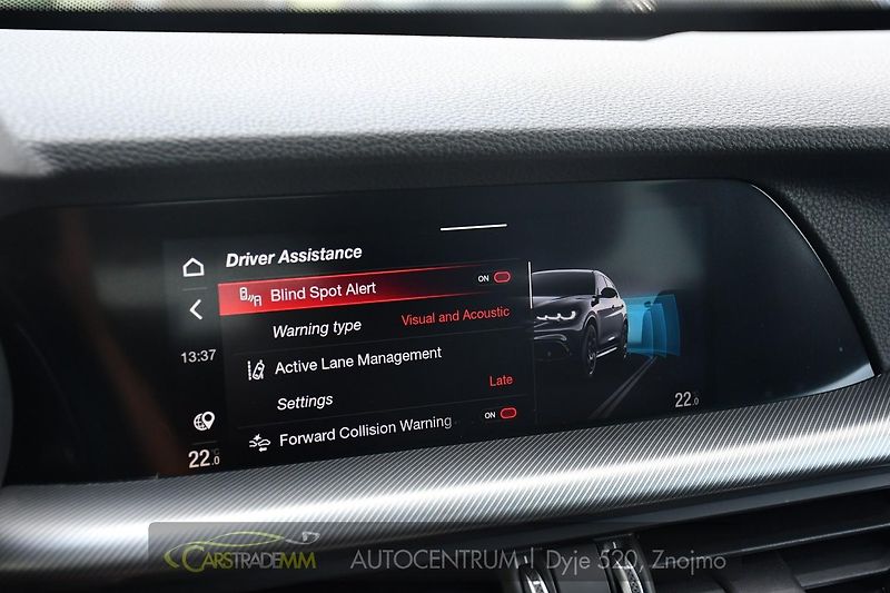 Alfa Romeo Stelvio 2.0T 16V 206kW VELOCE AT8 Q4 - fotka 34 z 44