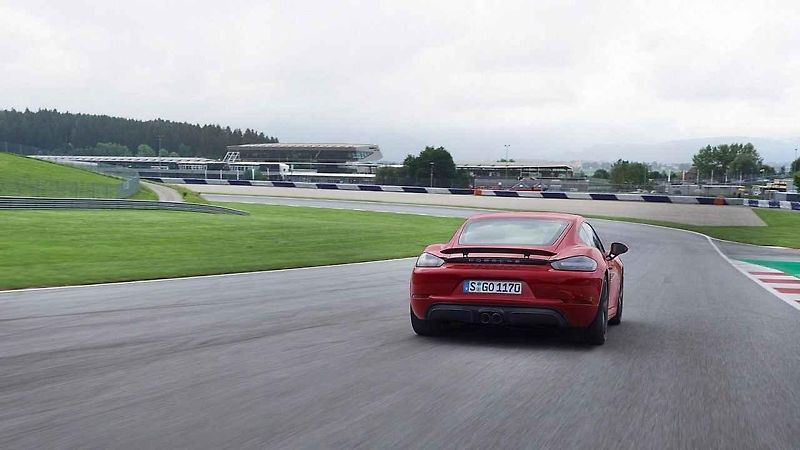 Porsche 718 Boxster GTS.