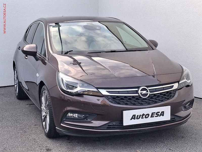 Opel Astra (2015) 1.4T, Innovation, LED, navi - fotografie inzerátu