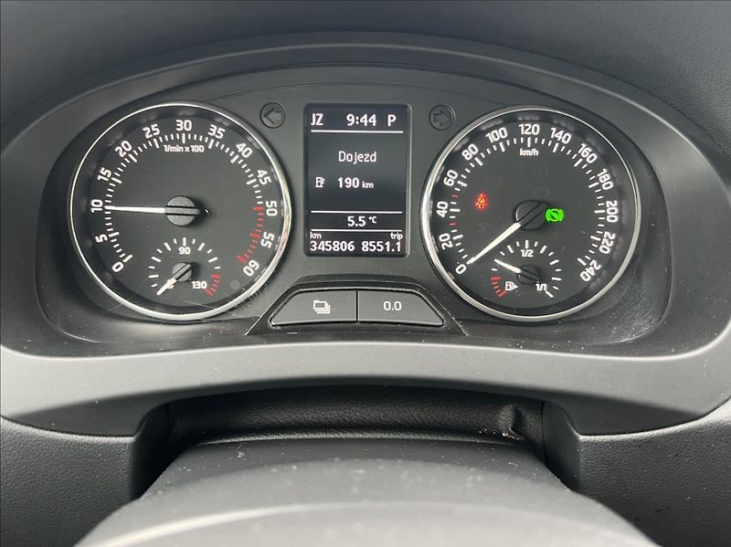 Škoda Rapid 1,6 TDi,Pano,DSG,TZ,Navi,DPH - fotka 13 z 21