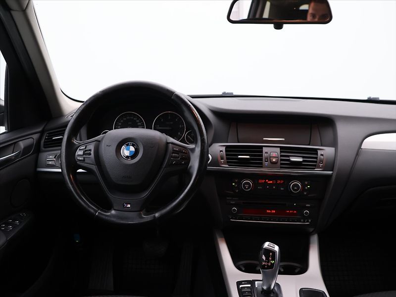 BMW X3 2,0 20d xD 135kW Aut. CZ Tažné - fotka 18 z 25