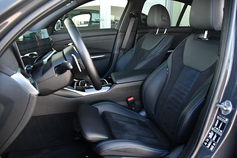 BMW Řada 3 320d xDrive M-SPORT  - fotka 12 z 43