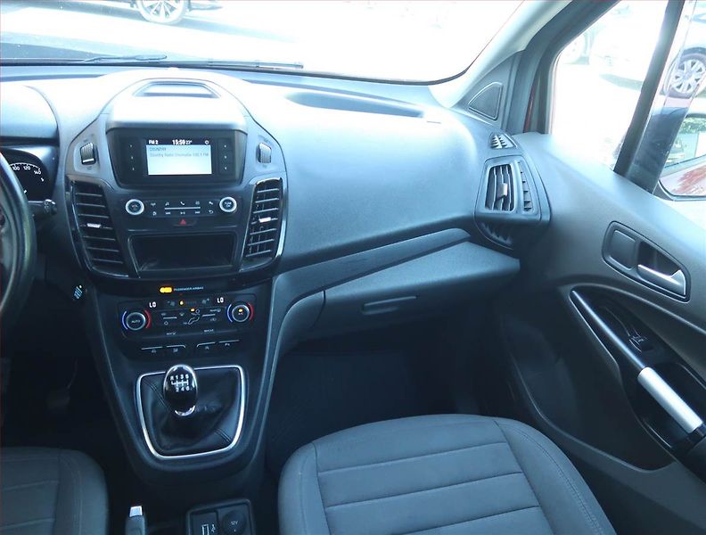 Ford Tourneo Connect (2020) Maxi Titanium 1.5 EcoBlue - fotka 8 z 15