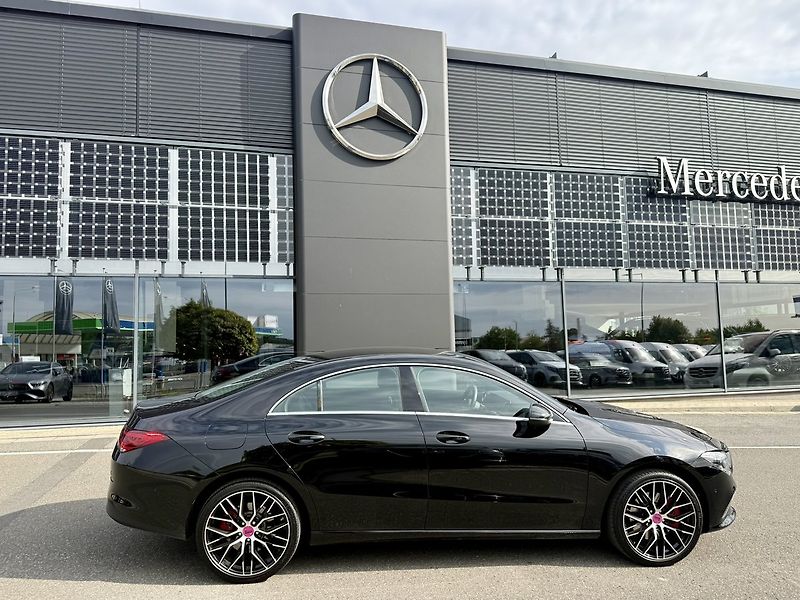 Mercedes-Benz CLA (2022) 250 e - fotka 9 z 38