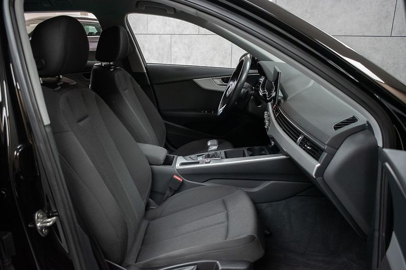 Audi A4 2.0 TDI 120kW ACC*VIRTUAL*DPH - fotka 12 z 39