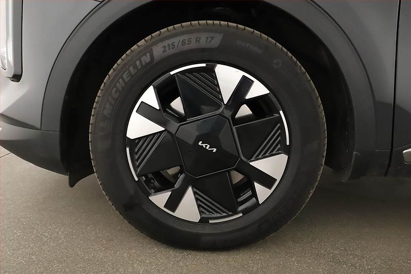 Kia Sportage (2025) 1.6 T-GDI, Exclusive, Navigace - fotka 12 z 21