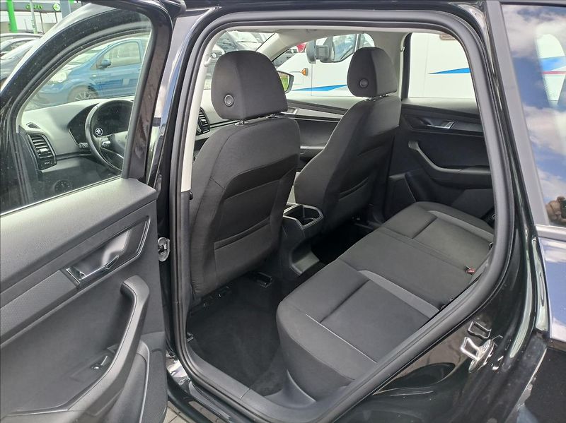 Škoda Karoq 1,0   TSI AMBITION - fotka 8 z 18