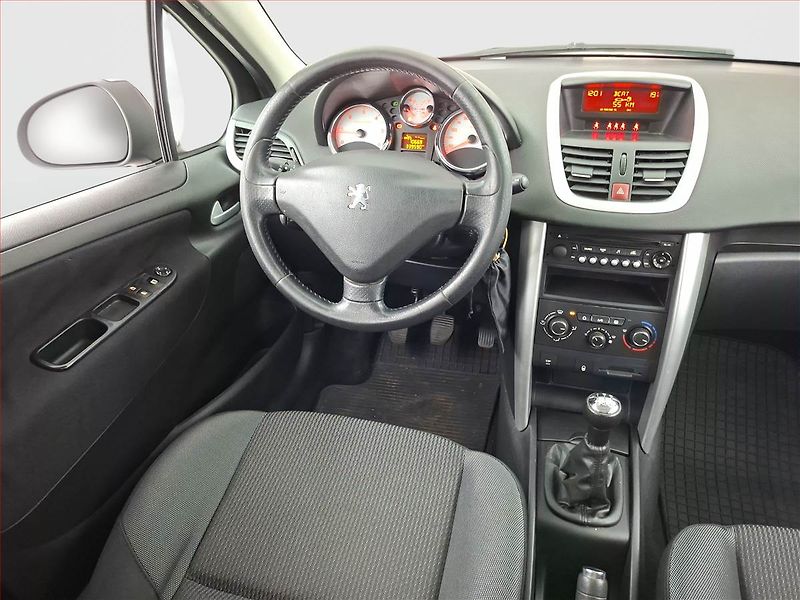 Peugeot 207 (2012) 1.6 HDi, nová STK, Tažné - fotka 7 z 13