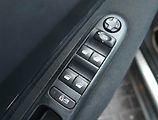 Peugeot 5008 (2013) Active 2.0 BlueHDi, 7 míst - náhled 13