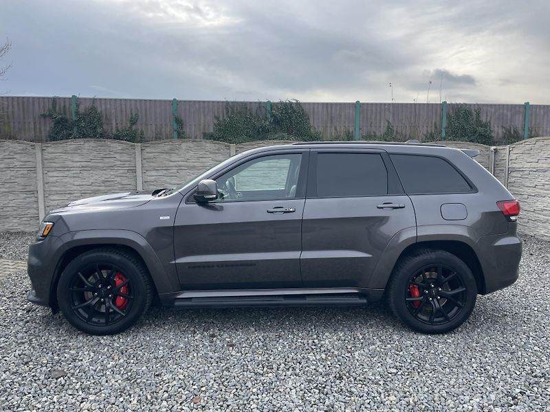 Jeep Grand Cherokee 6.4i 480PS HEMI SRT CZ 78000KM - fotka 84 z 187