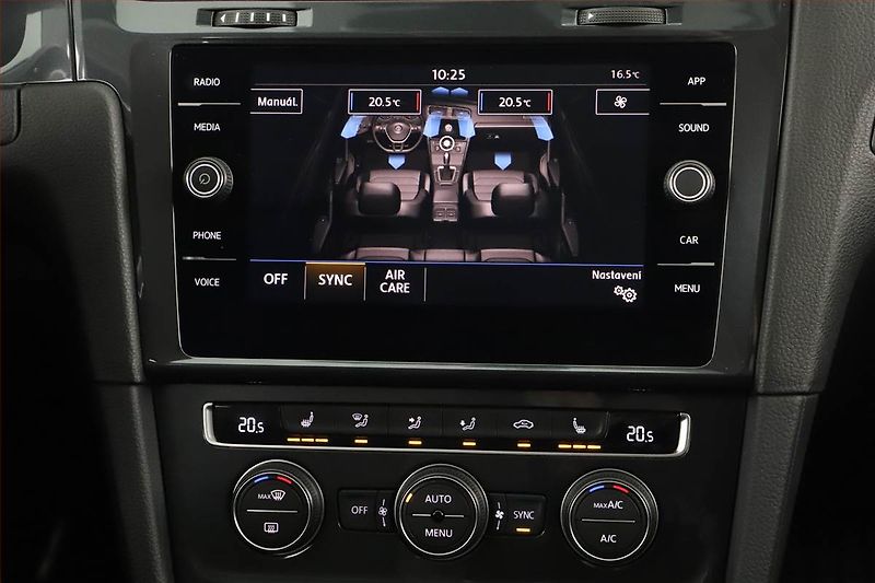Volkswagen Golf (2020) Highline 1.5 TSI, Serv.kniha - fotka 10 z 15