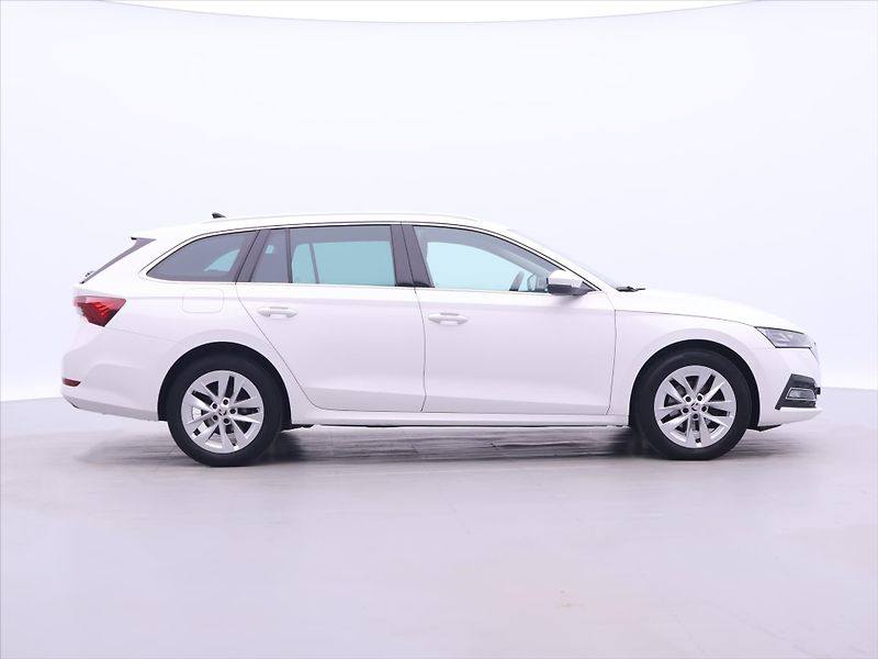 Škoda Octavia 2,0 TDI DSG Style Matrix DPH - fotka 8 z 34
