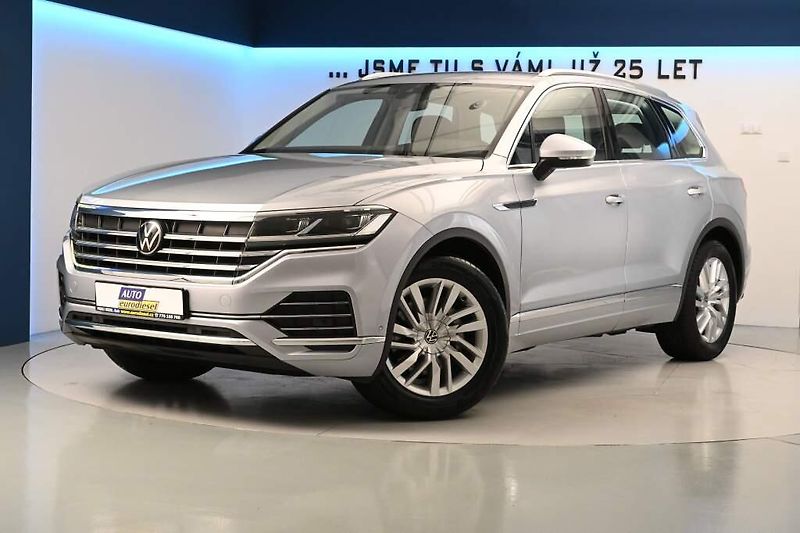 Volkswagen Touareg (2022) 3.0 4Motion LED ACC Vzduch Taž - fotografie inzerátu