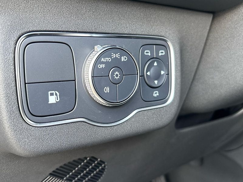 Omoda 9 (2026) PHEV 340kW AWD PREMIUM - fotka 28 z 38