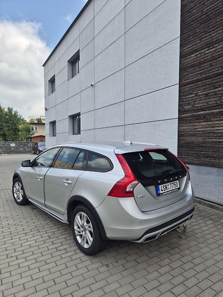 Volvo V60 (2016) Volvo V60 2016, Cross Country  - fotka 2 z 7