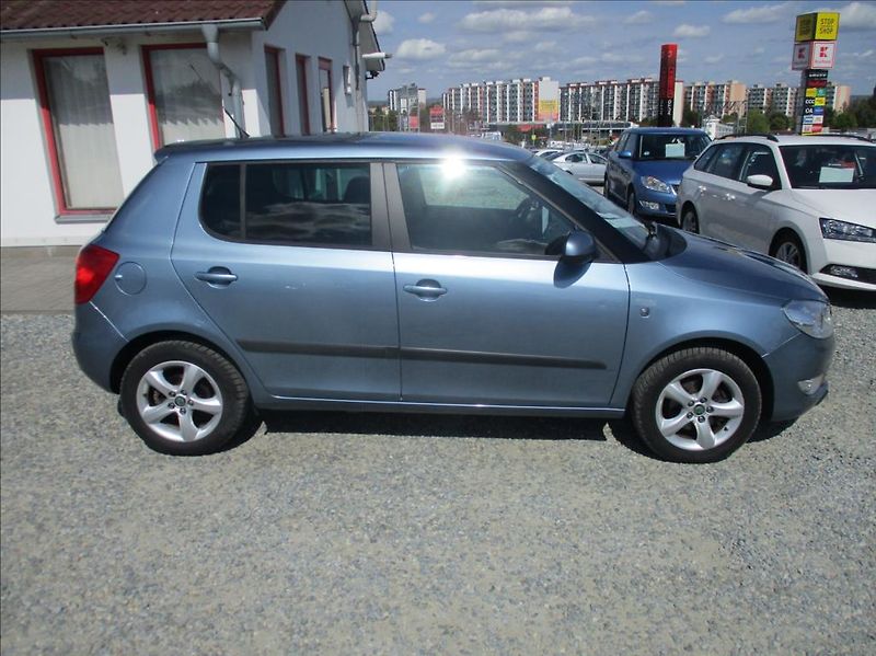 Škoda Fabia 1,2 TSI,aut.klima,56.000km - fotka 5 z 27