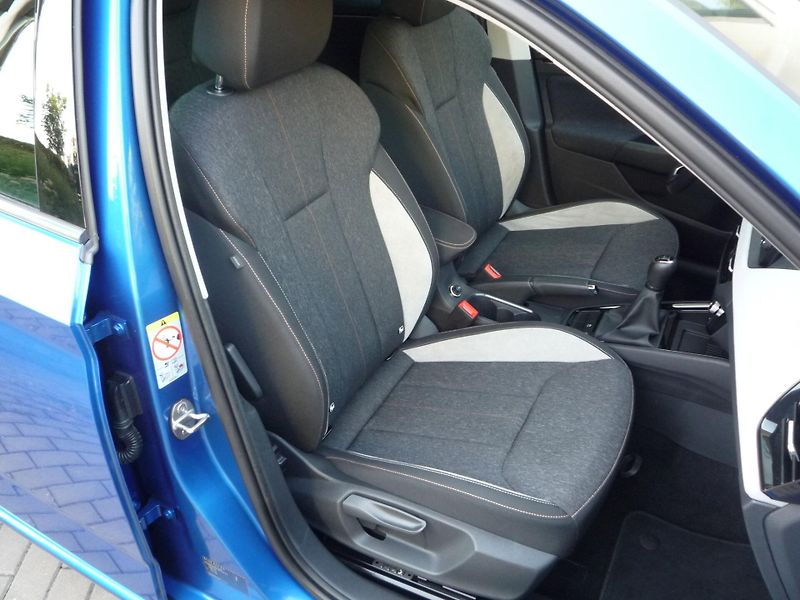 Škoda Scala (2025) 1,0TSi 85kW Top Selection - fotka 19 z 24
