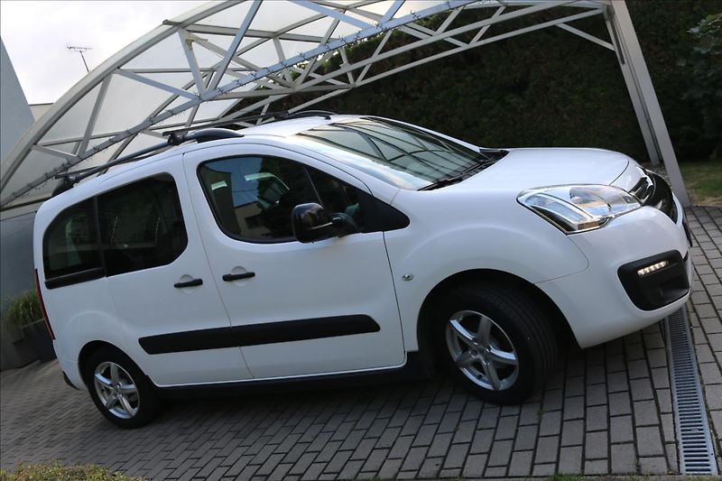 Citroën Berlingo 1,6 Multispace, Tažné , ČR - fotka 4 z 40