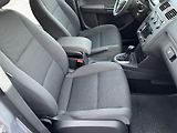 Volkswagen Touran 1.6 TDi DSG Serviska - náhled 14