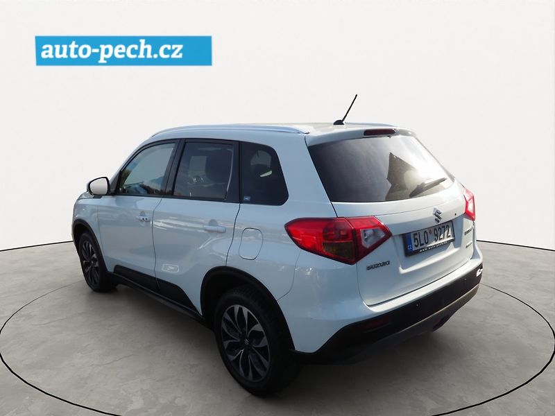 Suzuki Vitara (2016) 1.6i VVT, 88 kW, 4x4 - fotka 2 z 42