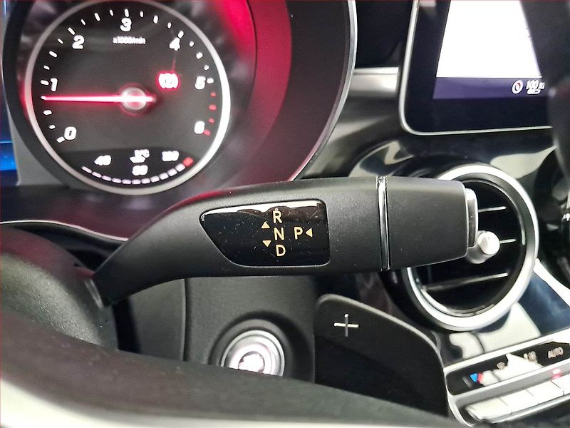 Mercedes-Benz Třídy C (2020) C 200 d - fotka 13 z 18