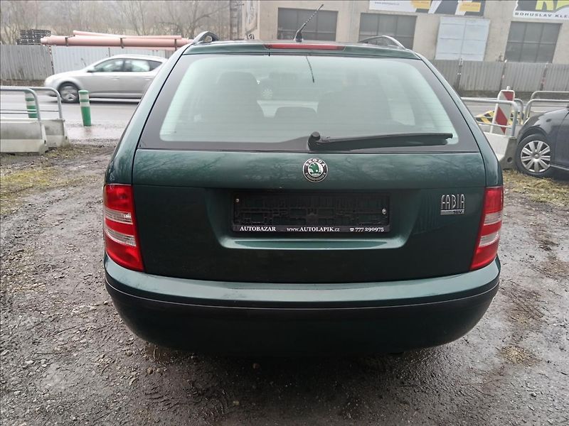 Škoda Fabia 1,4 i automat - fotka 9 z 20
