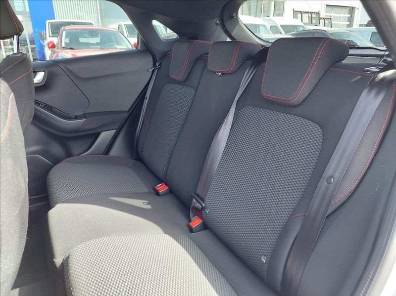 Ford Puma 1,0 EcoBoost mHEV AUT ST-Line - fotka 11 z 26