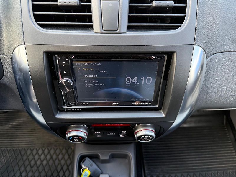 Suzuki SX4 1.6 VVT GLX 4x4 NAVI SE - fotka 18 z 30
