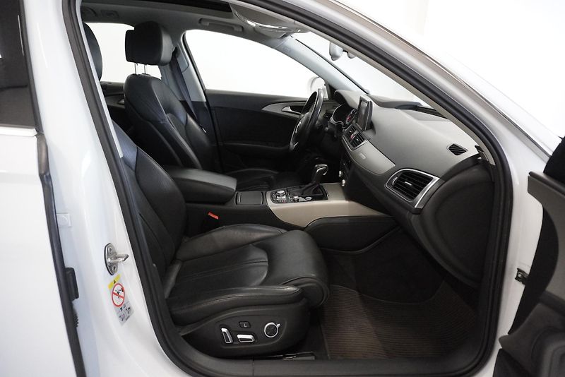 Audi A6 3.0 TDi 235 kW ALLROAD QUTTRO - fotka 19 z 21