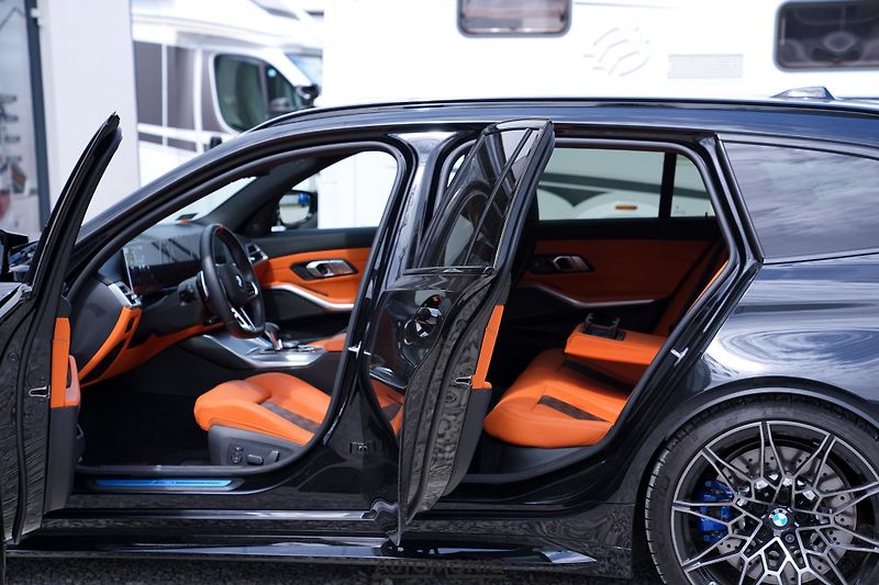 BMW M3 (2026) Competition Touring xDrive H&K - fotka 4 z 29