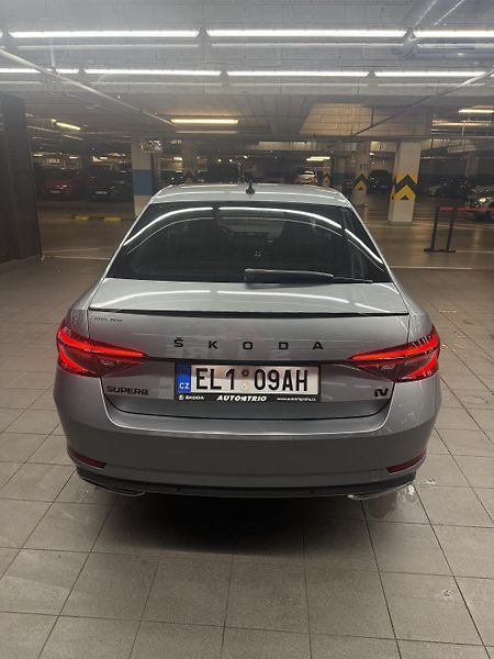 Škoda Superb (2021) - fotka 8 z 9