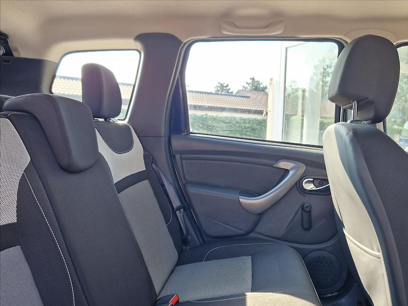Dacia Duster 1,6 i 84kW AC NOSIČ HEZKÝNÁJ. - fotka 12 z 27