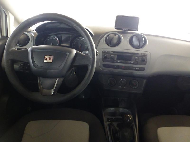 Seat Ibiza (2013) 1,2i-KLIMA*ALU*NAVIGACE - fotka 16 z 25