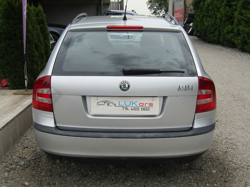 Škoda Octavia (2005) 1.9 TDI 77kW BEZ DPF - fotka 12 z 39