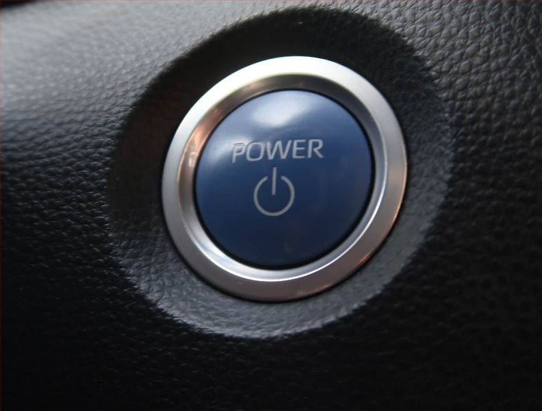 Toyota Corolla (2021) 2.0 Hybrid - fotka 26 z 27
