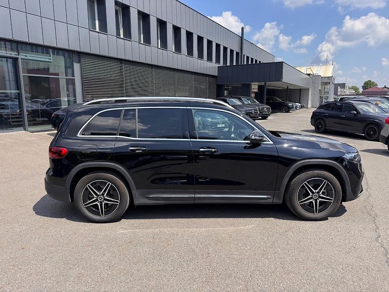 Mercedes-Benz EQB (2025) 300 4M - fotka 8 z 22