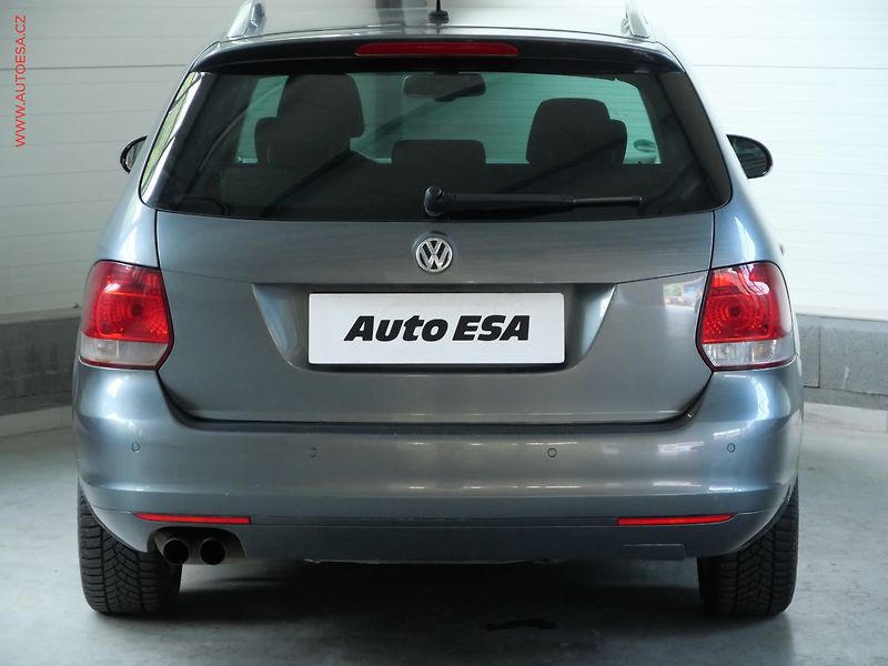 Volkswagen Golf (2011) 2.0TDi, AC, park.čidla - fotka 5 z 19