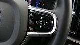 Volvo XC60 B4 mHEV AWD Plus Dark - náhled 12