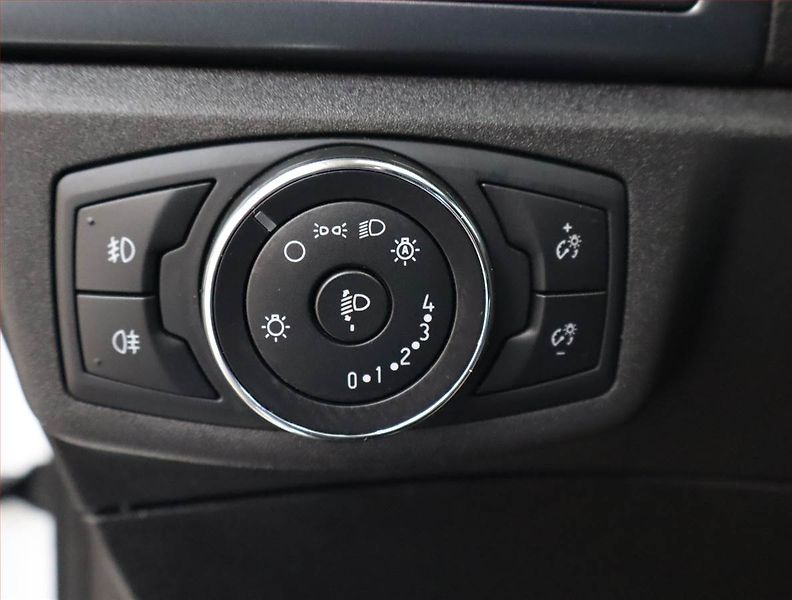 Ford Mondeo (2018) Trend 2.0 TDCI, Automat - fotka 24 z 24