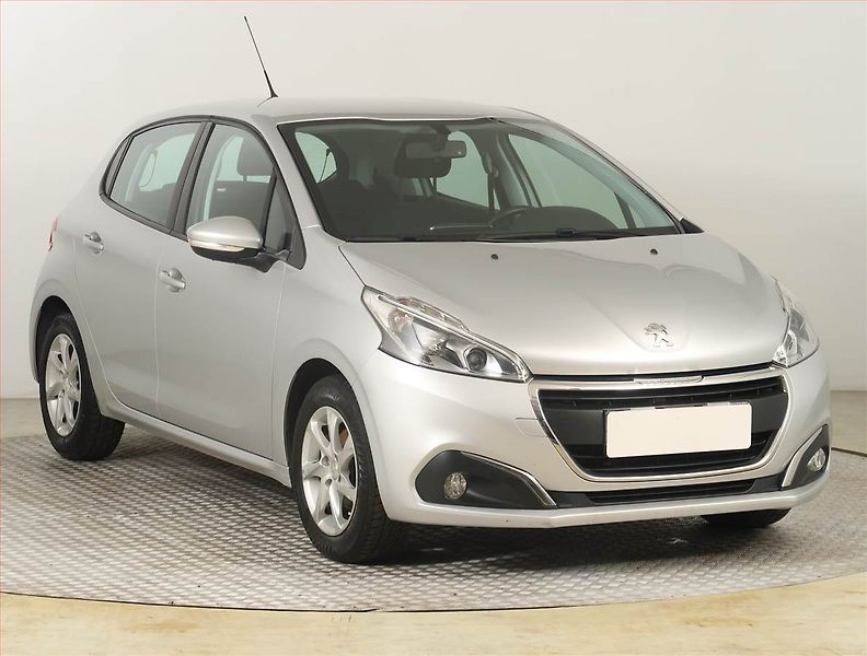 Peugeot 208 (2017) 1.2 PureTech, Tempomat - fotka 1 z 16
