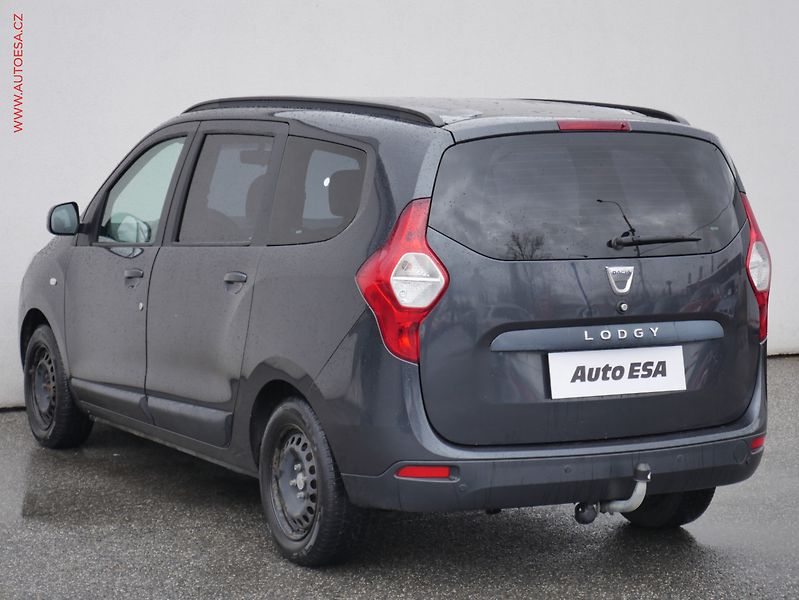 Dacia Lodgy (2013) 1.2 TCe, 2.maj,ČR, AC, temp - fotka 6 z 16