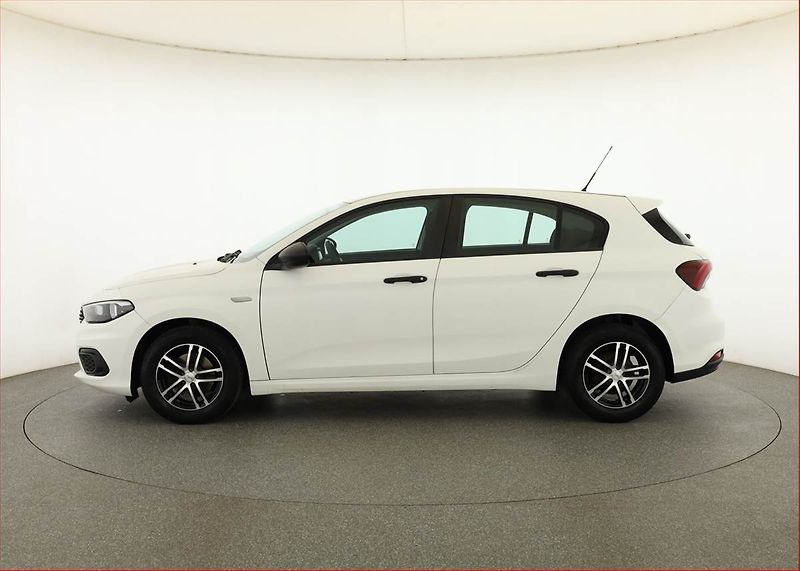 Fiat Tipo (2018) 1.4 16V, Serv.kniha, Tempomat - fotka 3 z 19